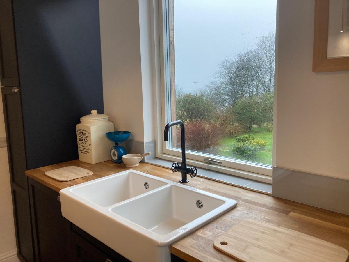 Mill House Steading Overlooking The Sea And Mull Bonnavoulin 外观 照片